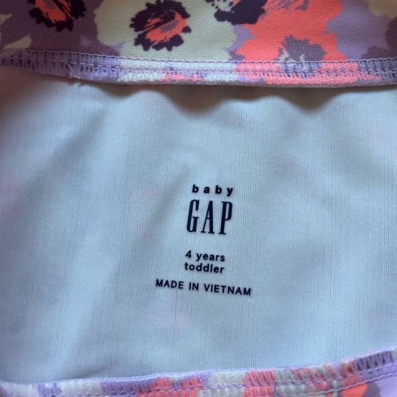 Baby Gap Floral Rash Guard Size 4T | swim | beach | swimming | summer | vacation - Picture 2 of 4